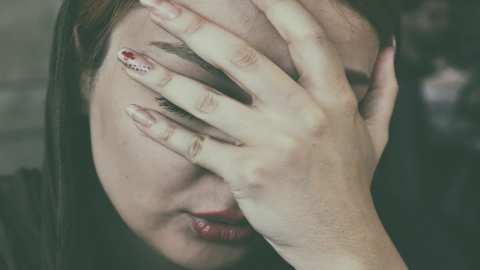 ¿Sufres de dolor de cabeza Podría ser síntoma de parálisis facial