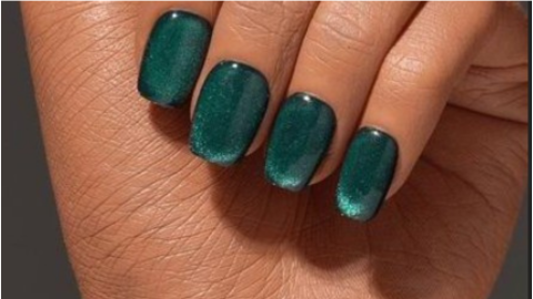 uñas ojo de gato verde esmeralnda