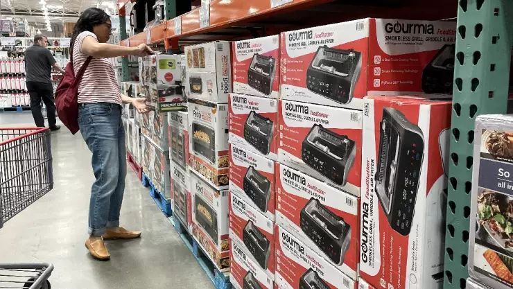 Revendedores de Costco acaparan ventiladores por temporada de calor