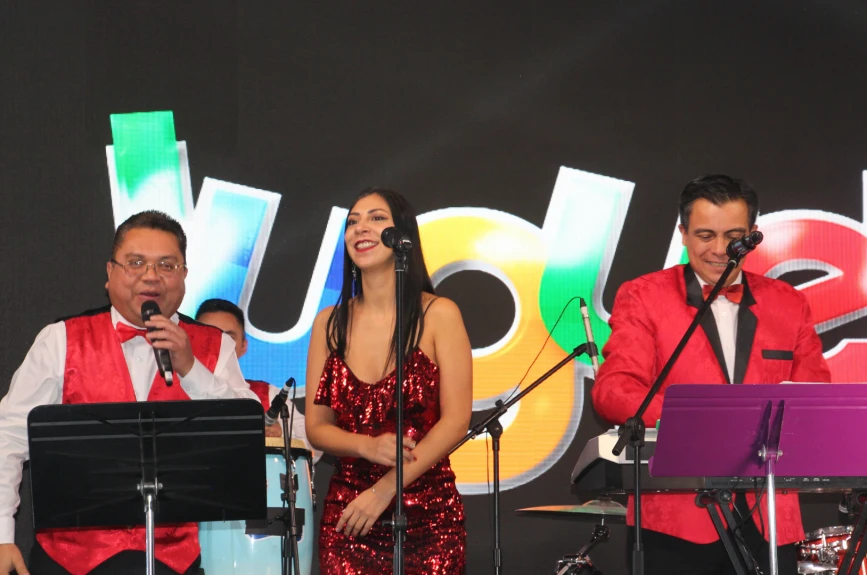 Algunos recordamos varias de nuestras canciones favoritas