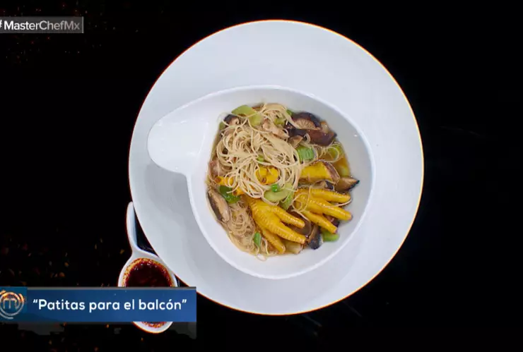 Sopa china de patas de pollo, MasterChef México 2018