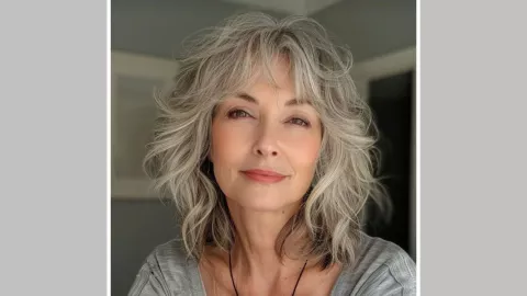 Shag ondulado - cortes modernos para mujeres de 50+