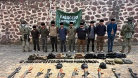 Detienen a 9 hombres armados en Badiraguato