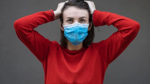 ¿Qué es la pirexia? Efecto secundario más común de las vacunas covid