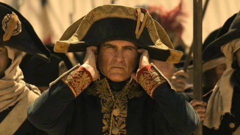 Segundo tráiler de Napoleón promete superar a Gladiador