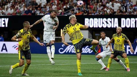 Sergio Ramos casi salva la eliminación de Monterrey sobre la hora con un remate de cabeza