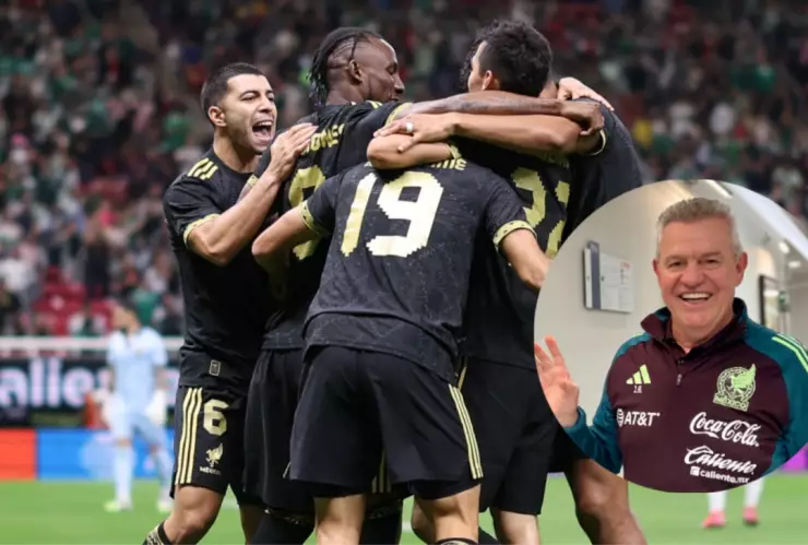 Javier Aguirre y jugadores de México