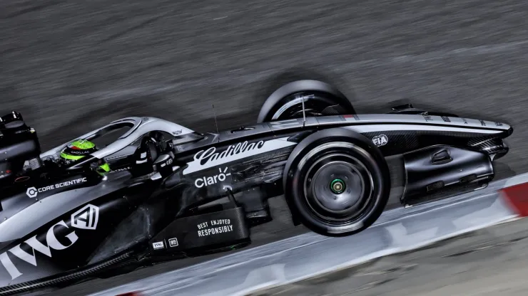 Checo Pérez afirma que aún hay mucho trabajo por hacer en Cadillac