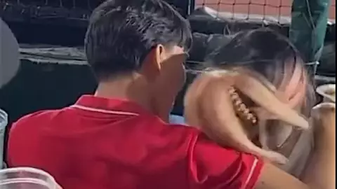 Exponen infidelidad en juego de béisbol y se viraliza_ Mariachis de GDL buscan al ‘soldado caído’