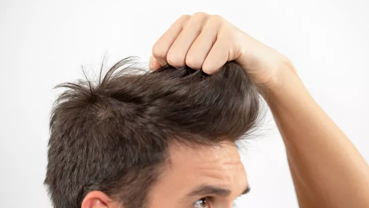 Los 3 alimentos que fortalecen y estimulan el crecimiento del pelo después de los 50 años