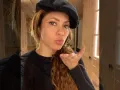 Shakira mandando un beso.jpg
