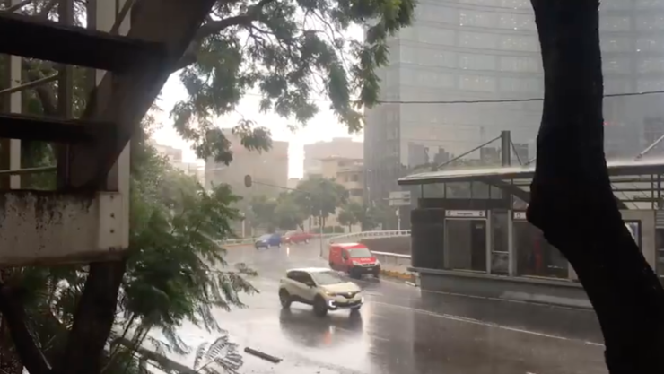 Activan alerta amarilla por lluvia y granizo en 10 alcaldías de CDMX