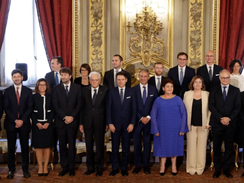 Retrato oficial del nuevo gobierno italiano