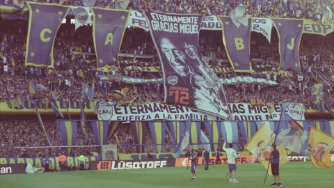 “La 12" en un encuentro de Boca