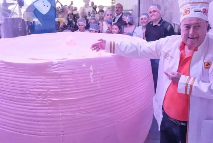 ¡100% mexicano! El malvavisco más grande del mundo lo crearon en México