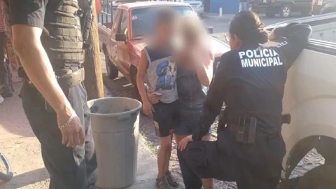 niño jugando maquinitas