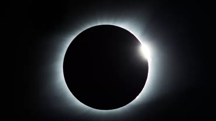 ¿Dónde conseguir lentes para ver el eclipse solar?