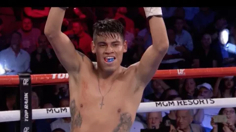 Emanuel Vaquero Navarrete boxeo