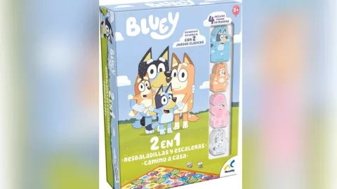 Juegos de mesa, de serpientes y escaleras, de Bluey.