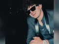 Lo que hace especial a Gabito no es solo su música, sino su autenticidad. Con un estilo relajado, playeras oversize, lentes oscuros y una actitud de “no me olvido de dónde vengo”, ha conquistado tanto a la audiencia joven como a los más puristas del regional.