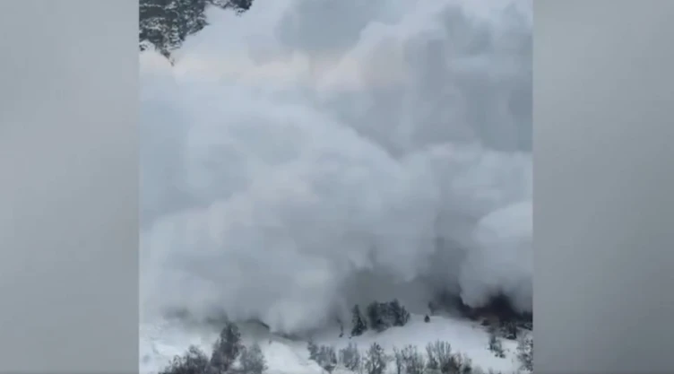 Avalanchas sacuden los Alpes: Italia y Suiza activan alertas por alto riesgo (VIDEO)
