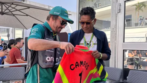 Jorge Campos y Fernando Alonso