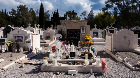 Profanan tumba en Guanajuato