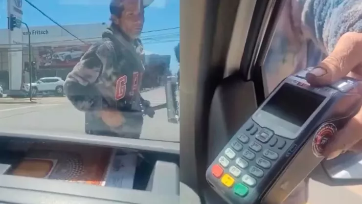 Limpiaparabrisas se hace viral por aceptar pago con tarjeta