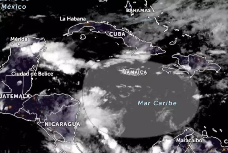 Esta es la UBICACIÓN exacta de la Baja Presión que se enfila hacia la Península de Yucatán