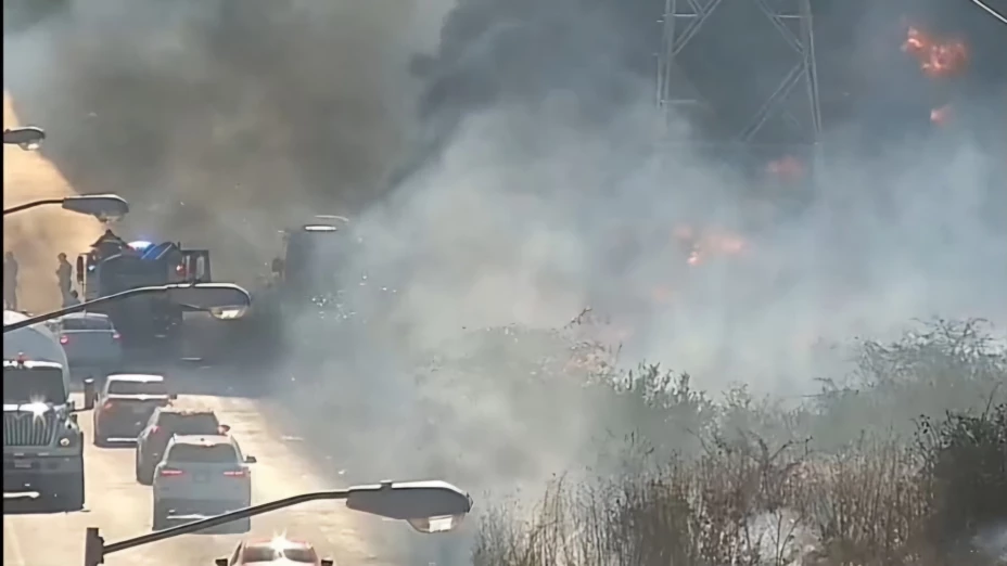 Caos por fuerte incendio en la Esmeralda Residencial de Mérida; ¿ya fue apagado?