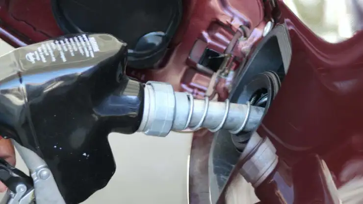 Ahora pagarás más por gasolina Hacienda sube impuesto por litro