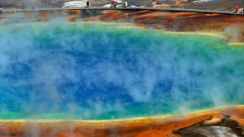 Un tapón subterráneo evita que el supervolcán de Yellowstone entre en erupción.