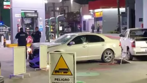 Matan a agente ministerial mientras ponía gasolina en el bulevar Terán Terán