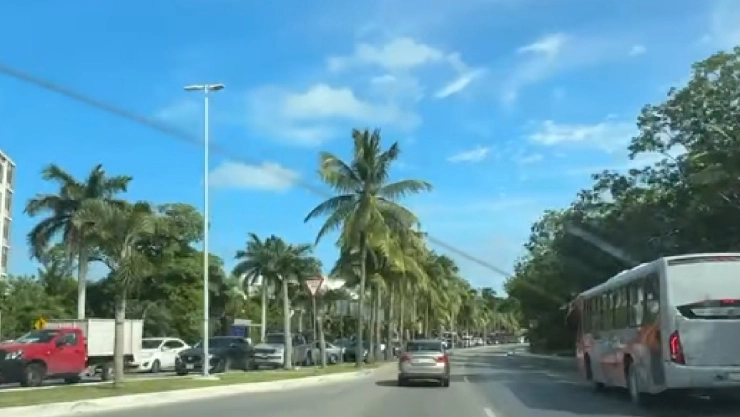 ¿Tráfico en la zona hotelera hoy_ Se debe a un cierre vial temporal; esto debes saber.jpg