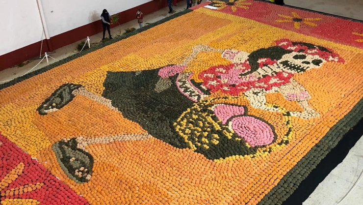 Zacatlán gana record con catrina monimental de pan