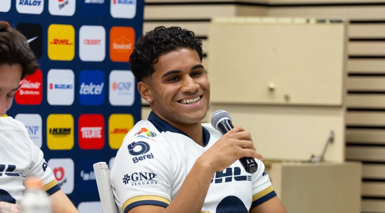 Tony Leone en su presentación con Pumas