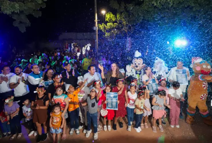 PORTADA Mérida Brilla en la Navidad.jpg