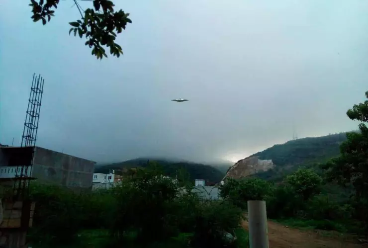 Captan presunto OVNI en San Agustín de las Juntas, Oaxaca