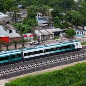 Encuentran dos cuerpos sin vida en Escárcega, Campeche, cerca de las vías del Tren Maya; esto dijeron las autoridades