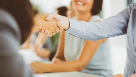 Francia lanza vacantes de trabajo en México