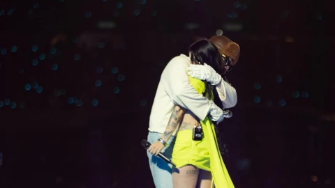 Bad Bunny y Cazzu reencuentro en concierto en Buenos Aires