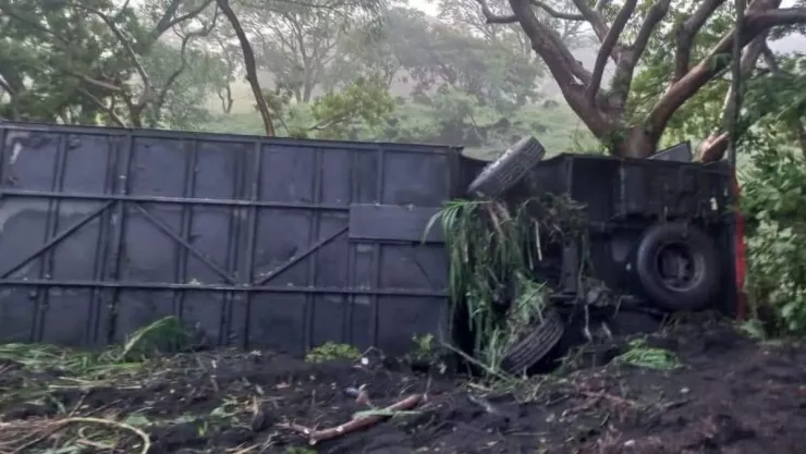 Se vuelca autobús en el sur de Veracruz