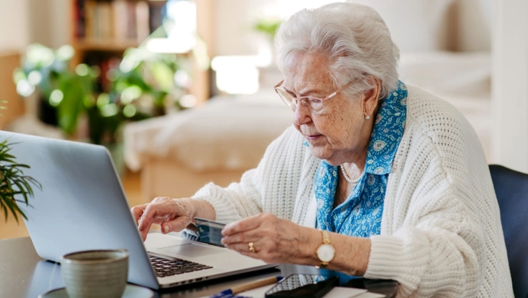 Vishing: El modus operandi del tipo de fraude que alerta Condusef