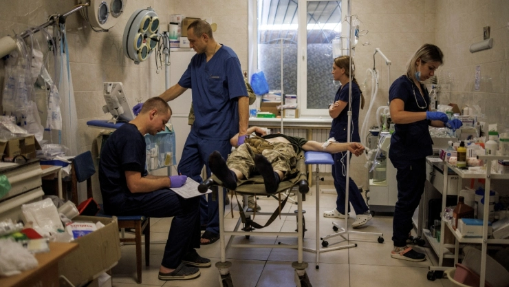 Médicos Ucrania soldados