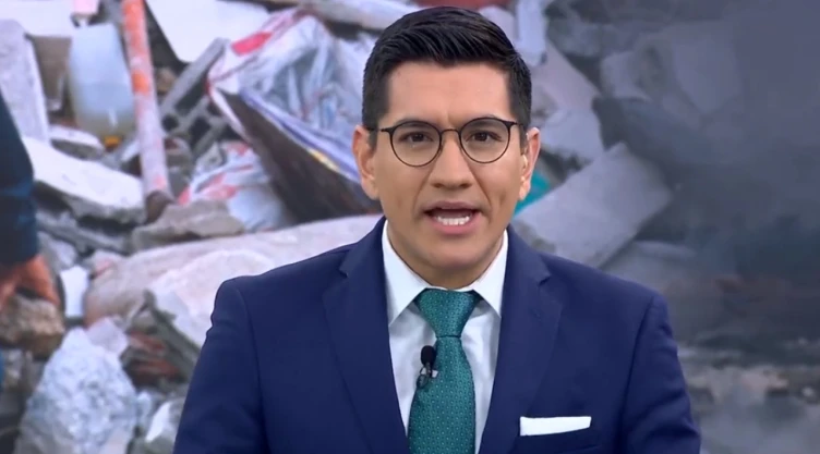 Otoniel-Martínez-conductor-de-TV-Azteca-comienza-el-reto-de-vivir-sin-agua-esto-pasa-en-el-día-1
