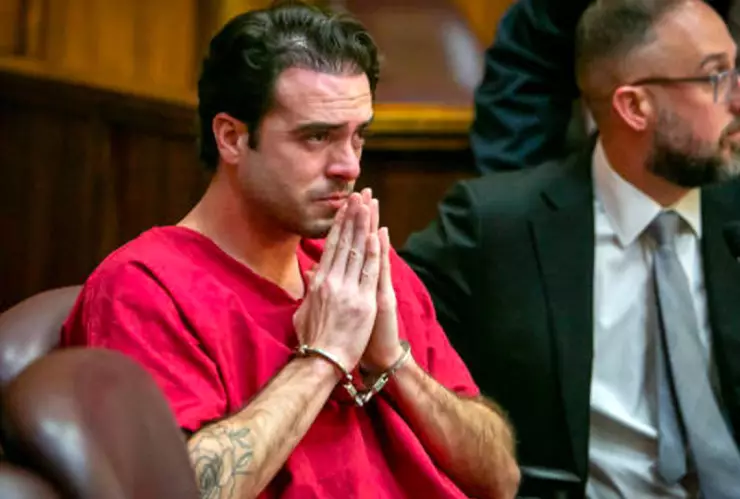 Pablo Lyle escuchando su sentencia en una corte de Miami, Florida.