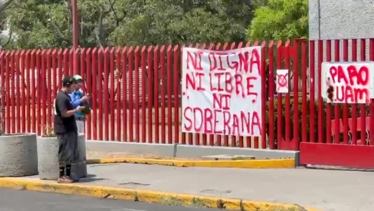 Alumnos toman la UAM Azcapotzalco en protesta, se van a paro indefinido