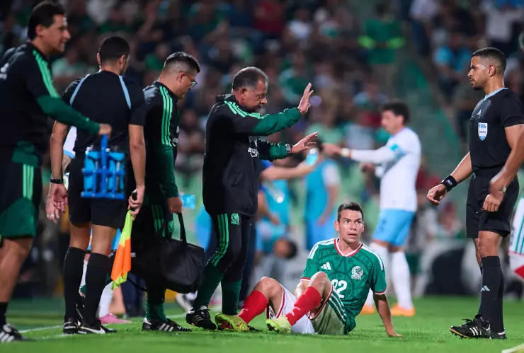 chucky lozano lesionado