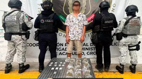 Detienen sujeto con droga en la colonia Luis Donaldo Colosio de Acapulco