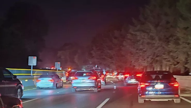 Autopista México-Cuernavaca presenta tráfico por regreso de vacaciones de Semana Santa 2025